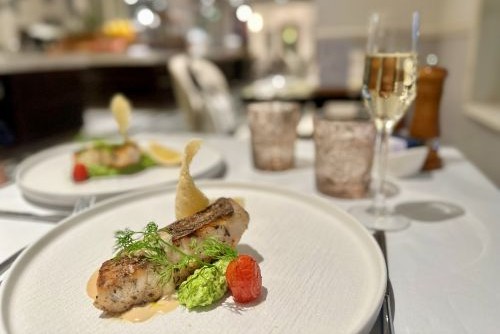 ロイヤルホイアンフレンチディナー