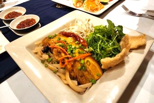 ホイアン名物カオラウ